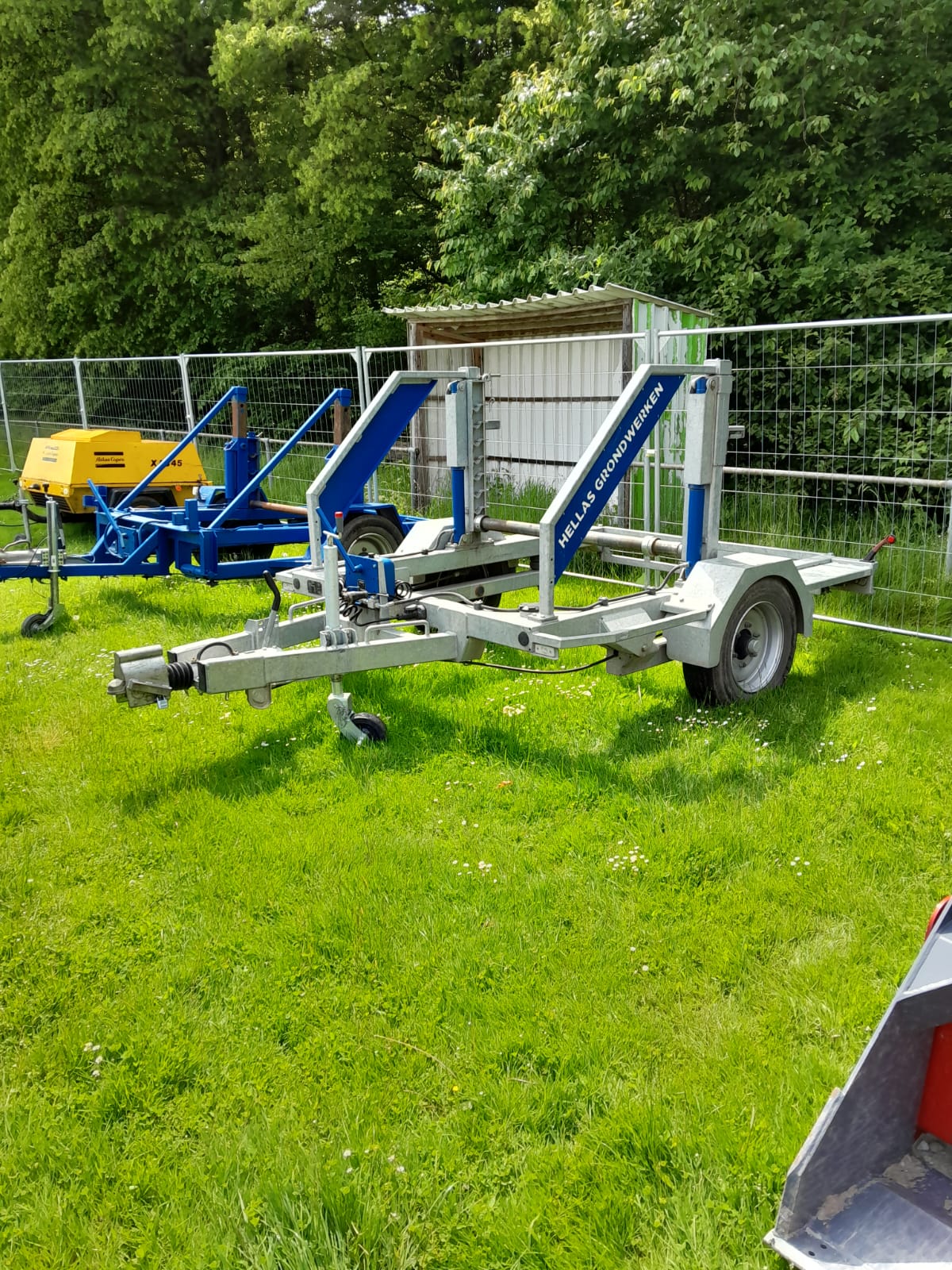 Kabelziehwinde auf Anhänger